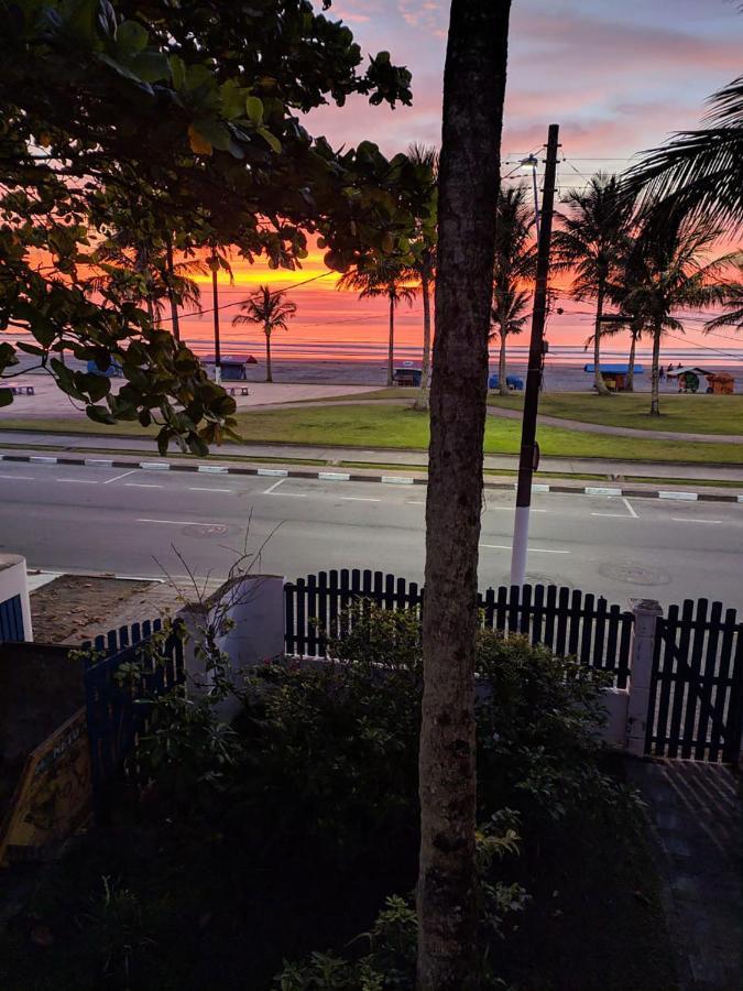 Casa C Churrasq E Wifi, Frente Ao Mar Bertioga Eksteriør bilde